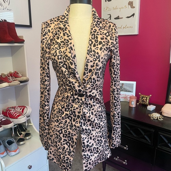 Leopard jacket - Picture 1 of 3